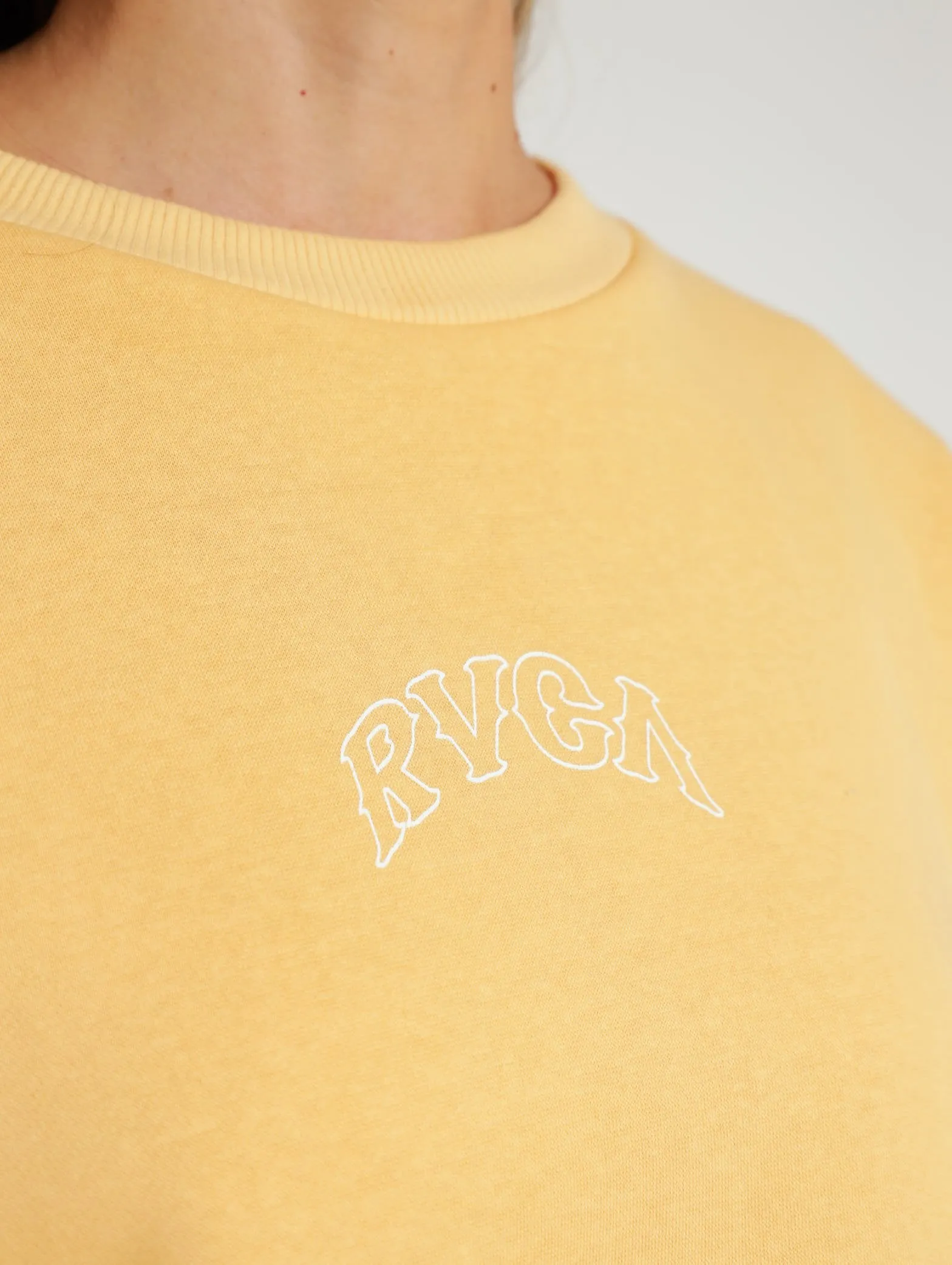 Arch Keyline Crew Sweater - Peach