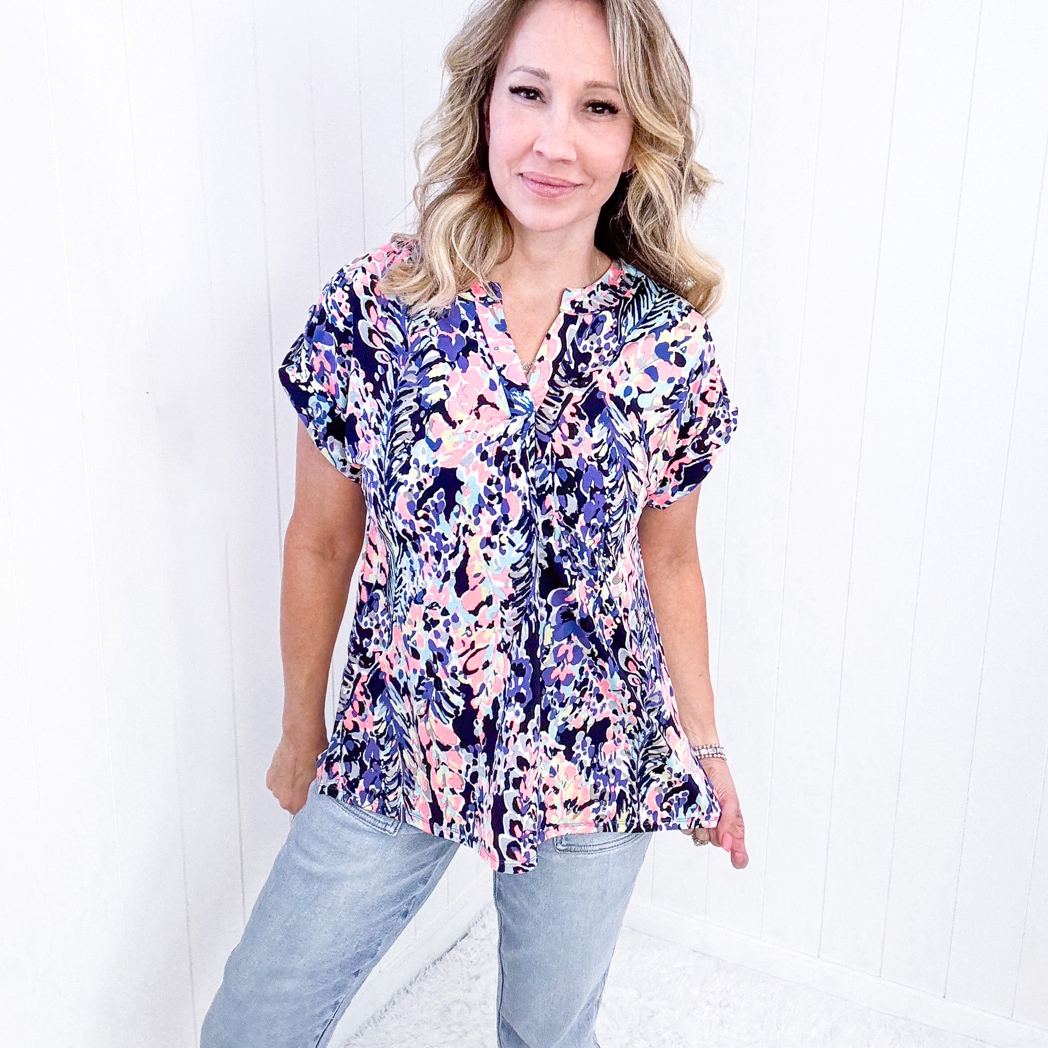 Dear Scarlett Lizzy Cap Sleeve Top in Navy Abstract Floral