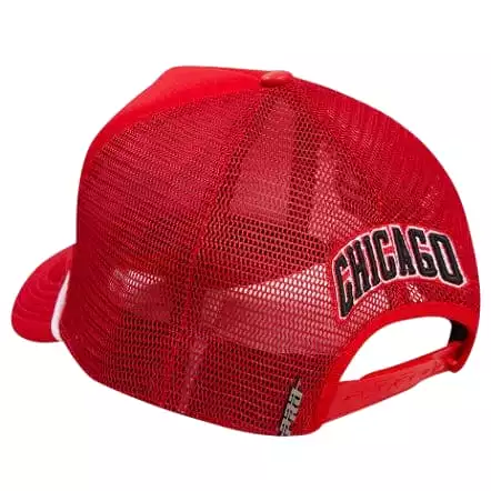 Pro Standard Chicago Bulls 2 Tone Wordmark Foam Front Trucker (Red)