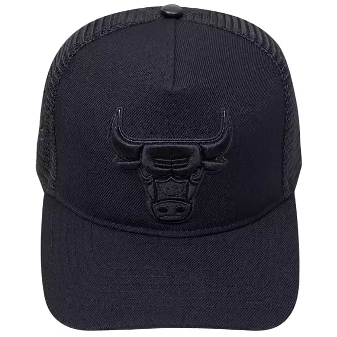 Pro Standard Chicago Bulls Classic Pinch Trucker (Black Out) BCB757880