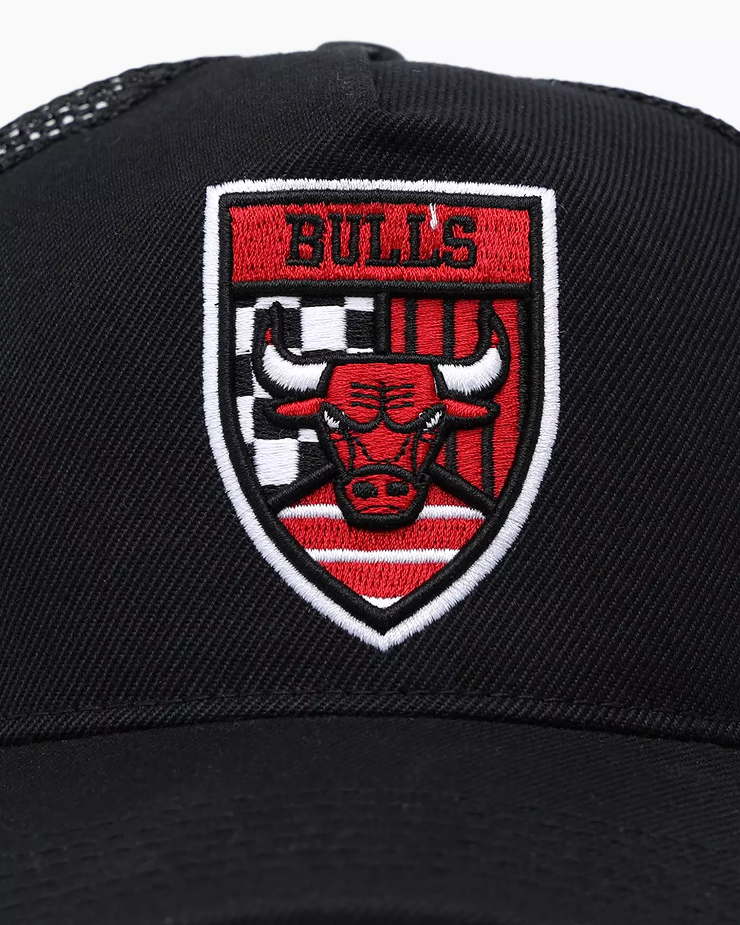 Pro Standard Chicago Bulls Fast Lane Trucker Snapback Black