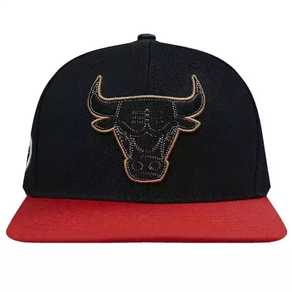 Pro Standard Chicago Bulls Side Patch Wool Snapback (Black/Red)