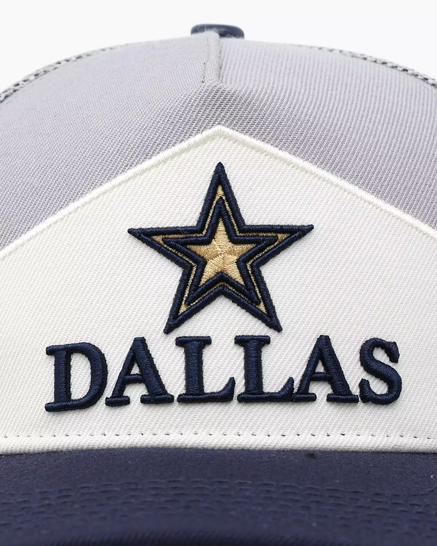 Pro Standard Dallas Cowboys Chevron Pinch Front Trucker Snapback Midnight Navy