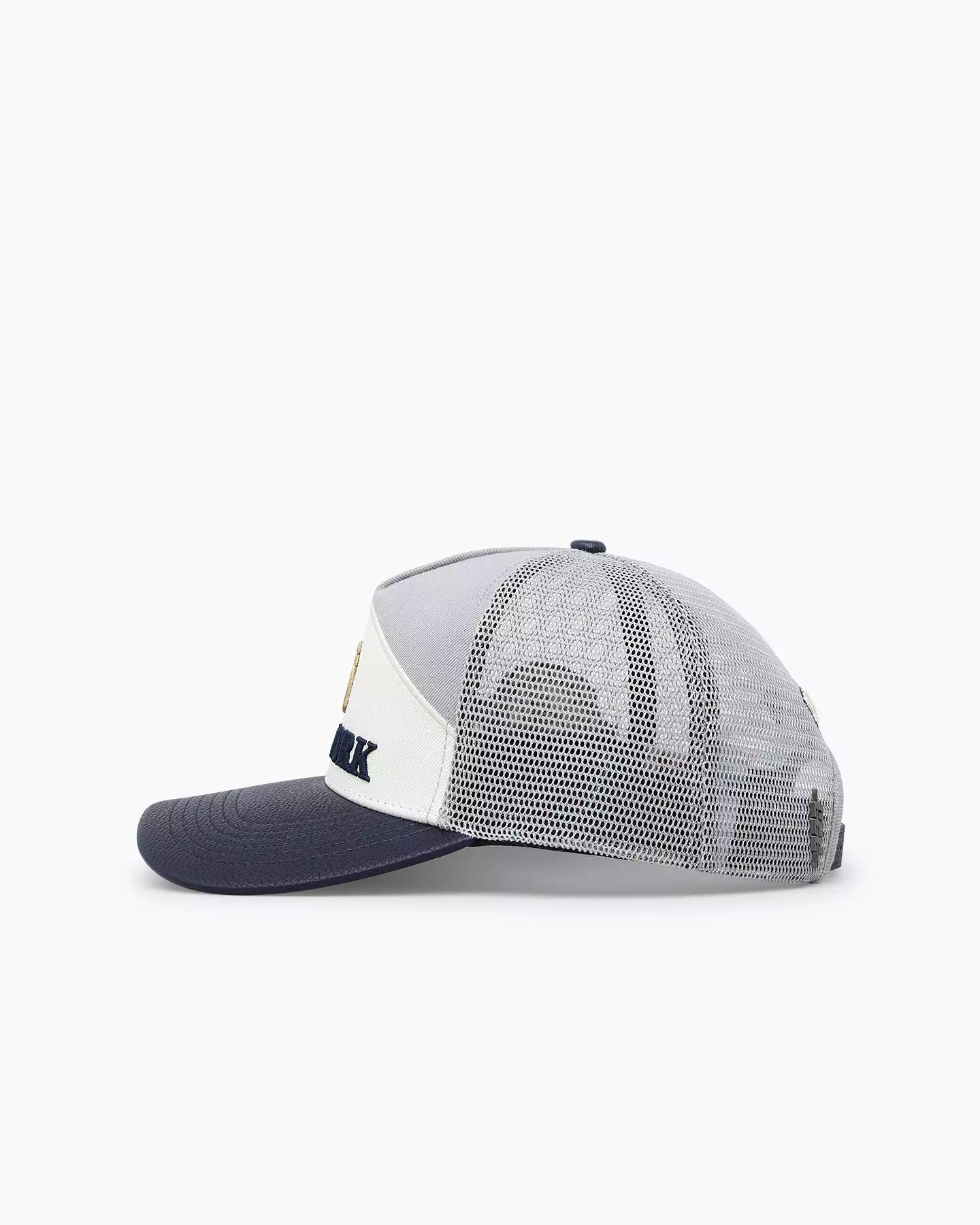 Pro Standard New York Yankees Chevron Pinch Front Trucker Snapback Midnight Navy