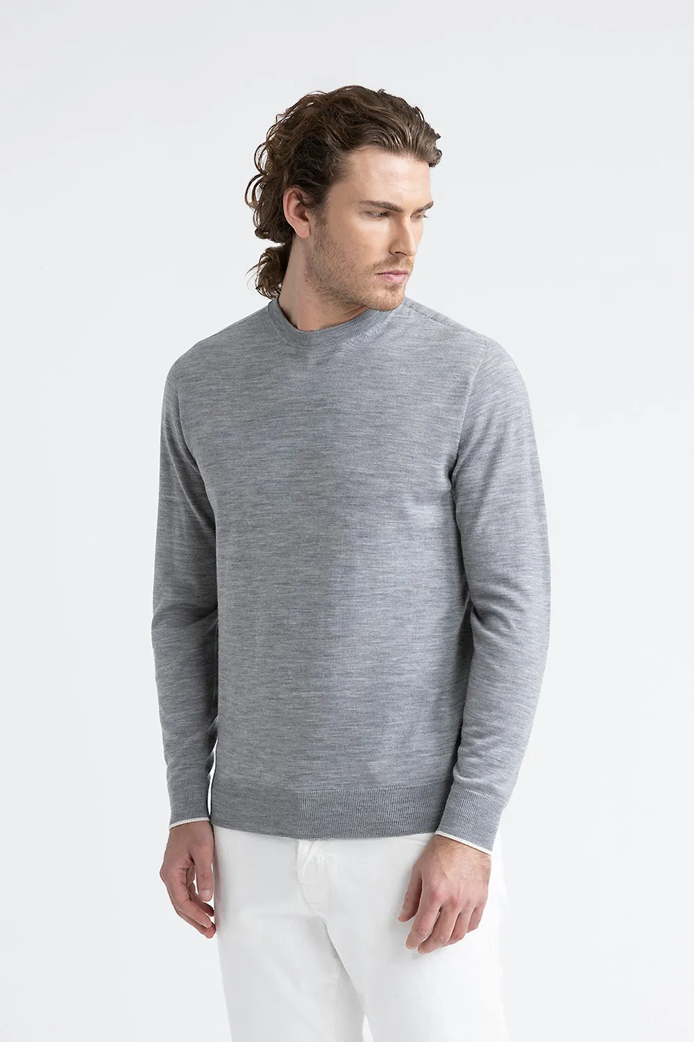 Pure new wool yarn sweater