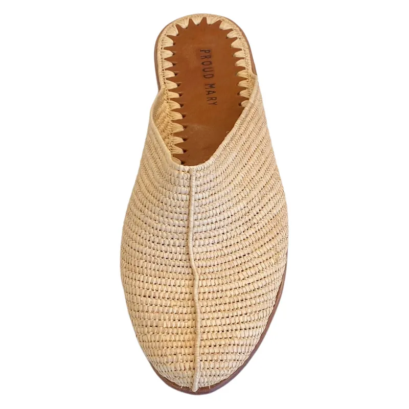 Raffia Closed-Toe Slide (Natural)