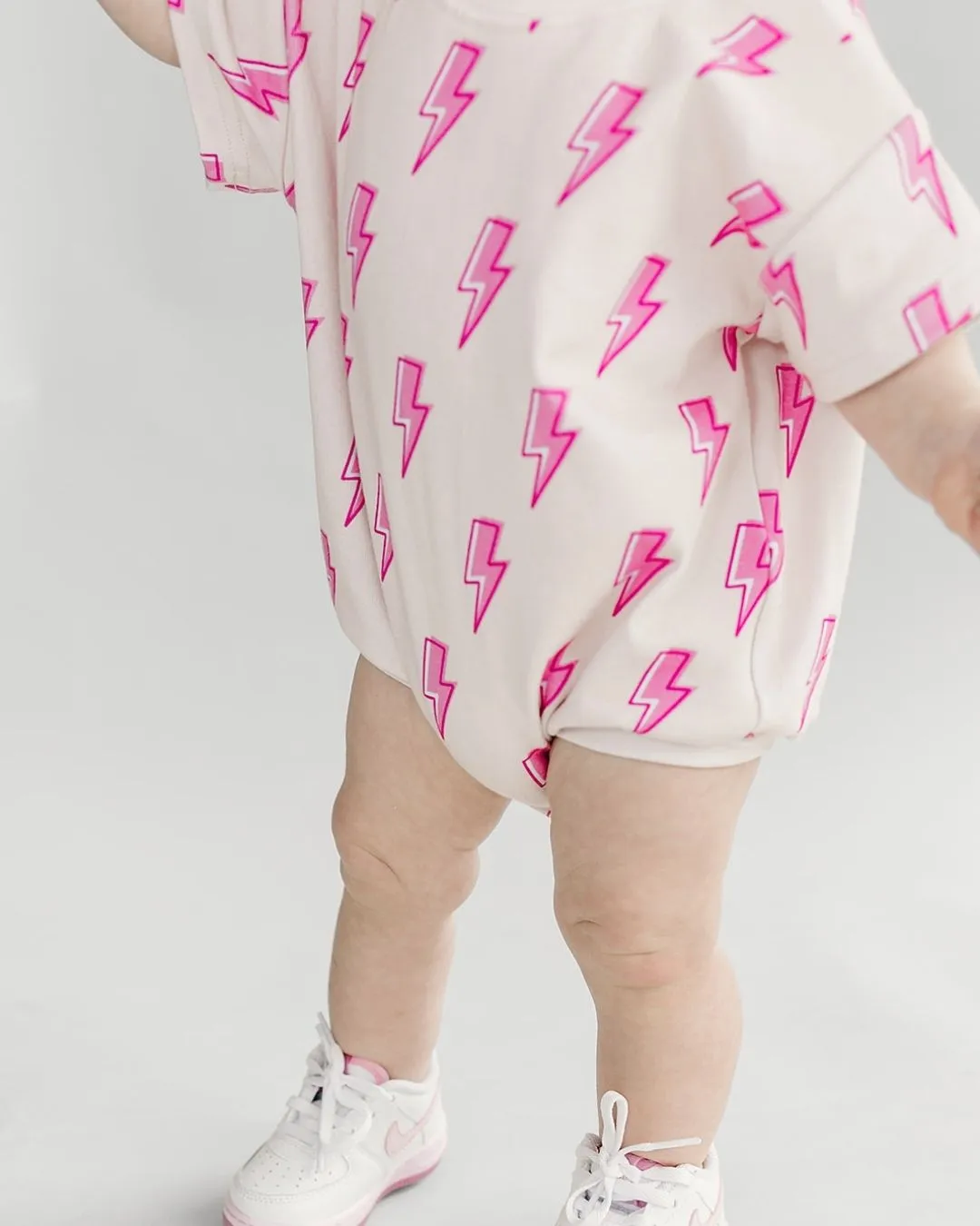 Short Sleeve Bubble Romper | Pink Bolts