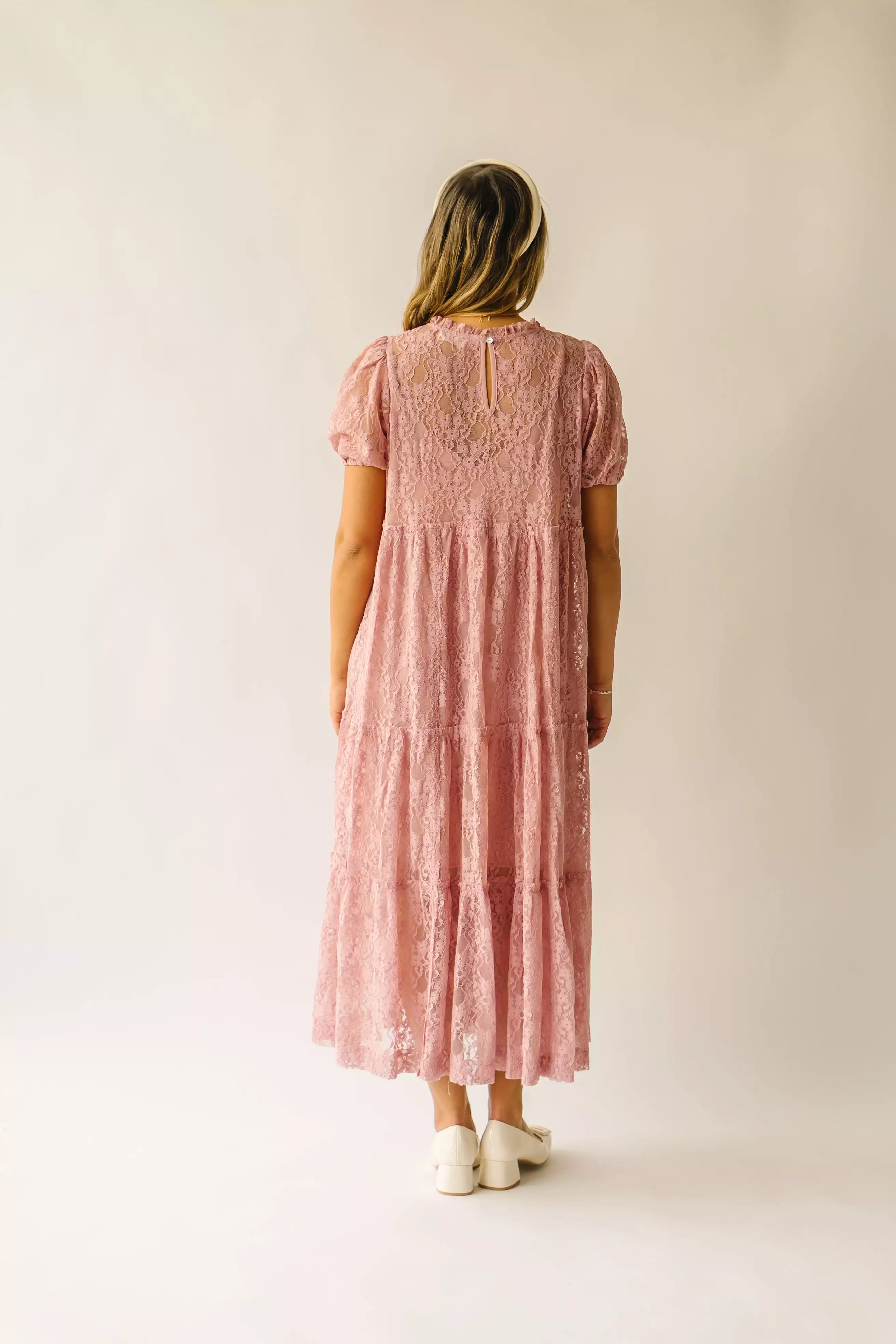 The Amari Bubble Sleeve Lace Midi Dress in Dusty Rose